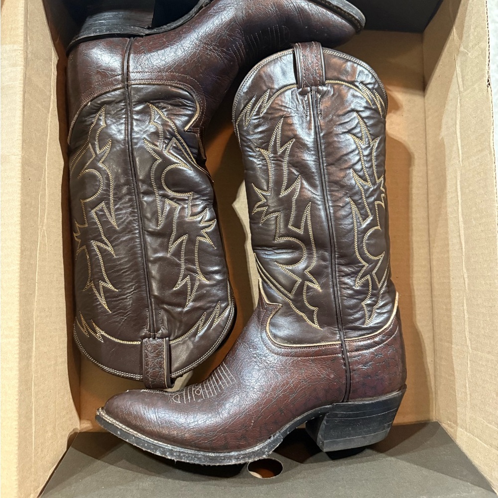 Brown Tony Lama Western Cowboy Boots